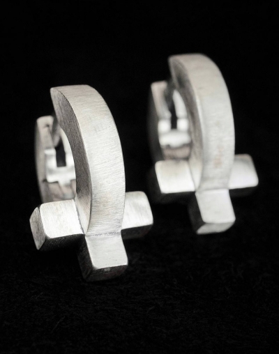 Моно-серьга LOGOS