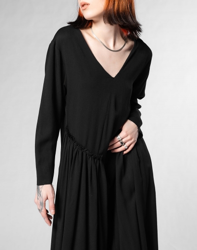 Платье асимметричное